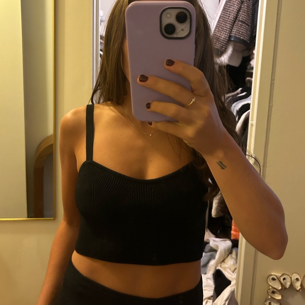 DISSH black knit crop top